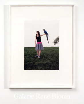 Geneviève Cadieux, Portrait à l'oiseau, impression à jet d'encre sur papier chiffon, 109,8 x 88,9 cm, 2006, Exposition: 17 février 2007 - 31 mars 2007