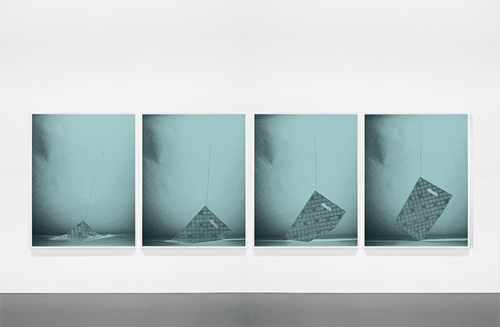 Pascal Grandmaison, Release, 2009, quatre épreuves jet d’encre montées sur Plexiglas, 56 x 44 pouces chacune