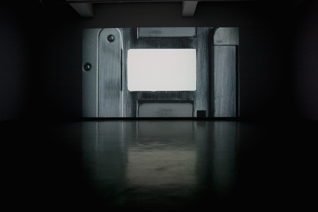 Pascal Grandmaison, The neutrality escape, 2008, video en boucle et son, 11m 25s