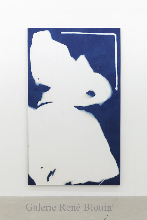 Mathieu Grenier, Fondation #7, 2019, Cyanotype sur coton, 106 x 61 x 1 1/2 po